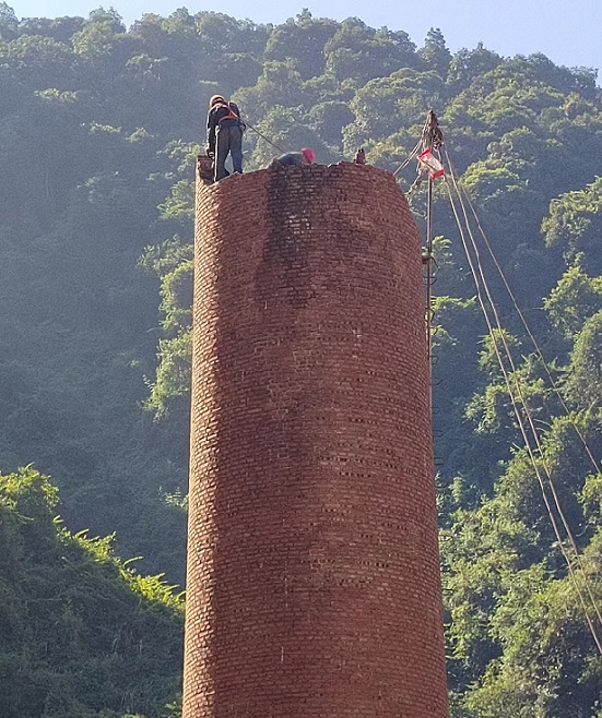 成都煙囪拆除公司:超強技術,施工精湛